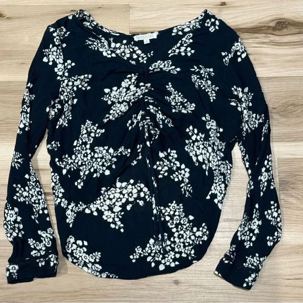 Patrons of Peace Cinched Front Long Sleeve Floral Blouse Top Women’s Small